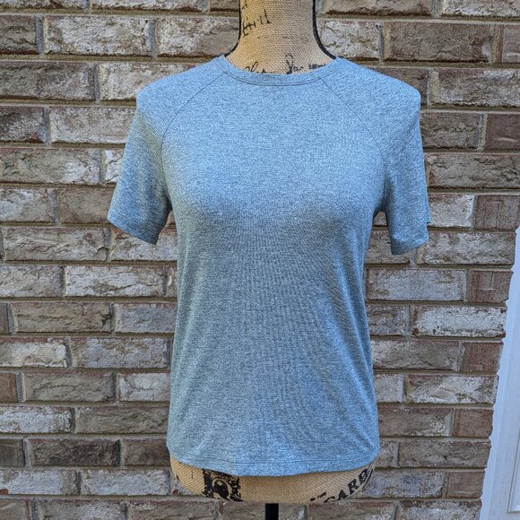 ⭐ Lululemon License to Train Heathered Green Classic-Fit Shirt - Picture 1 of 12